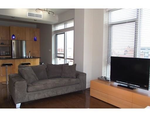 Foto del edificio - 700 Harrison Ave