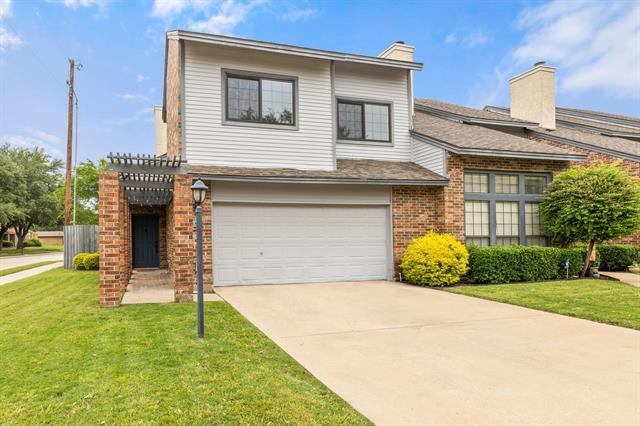 Foto principal - 3345 Devonshire Dr