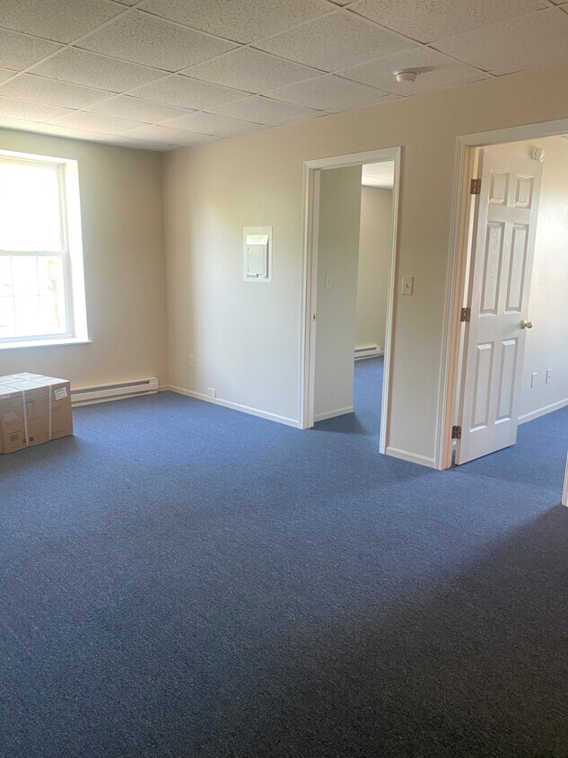 Foto principal - 433 W Main St