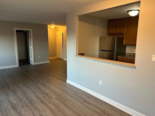 Foto del edificio - 6310 Hil Mar Dr