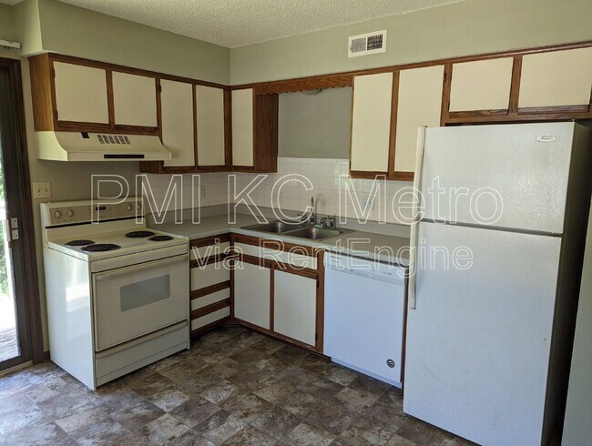 Foto del edificio - 1012 NE Lindsay Ave
