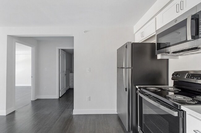 Foto del edificio - 1100 Fairway Dr