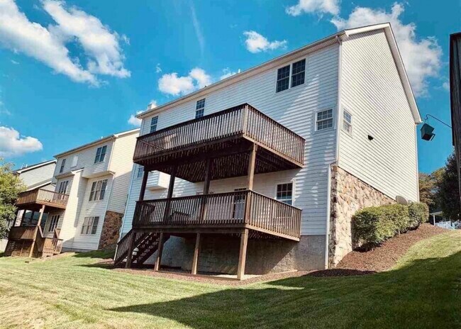 Foto del edificio - 184 Donna Ave