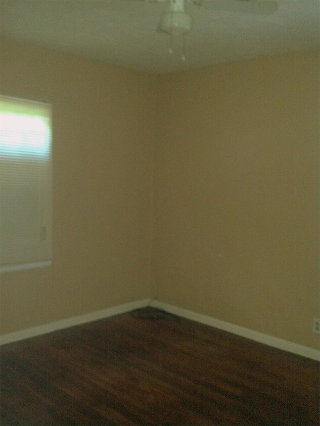 1403 Epworth St SW, Atlanta, GA 30310 Room for Rent in Atlanta, GA
