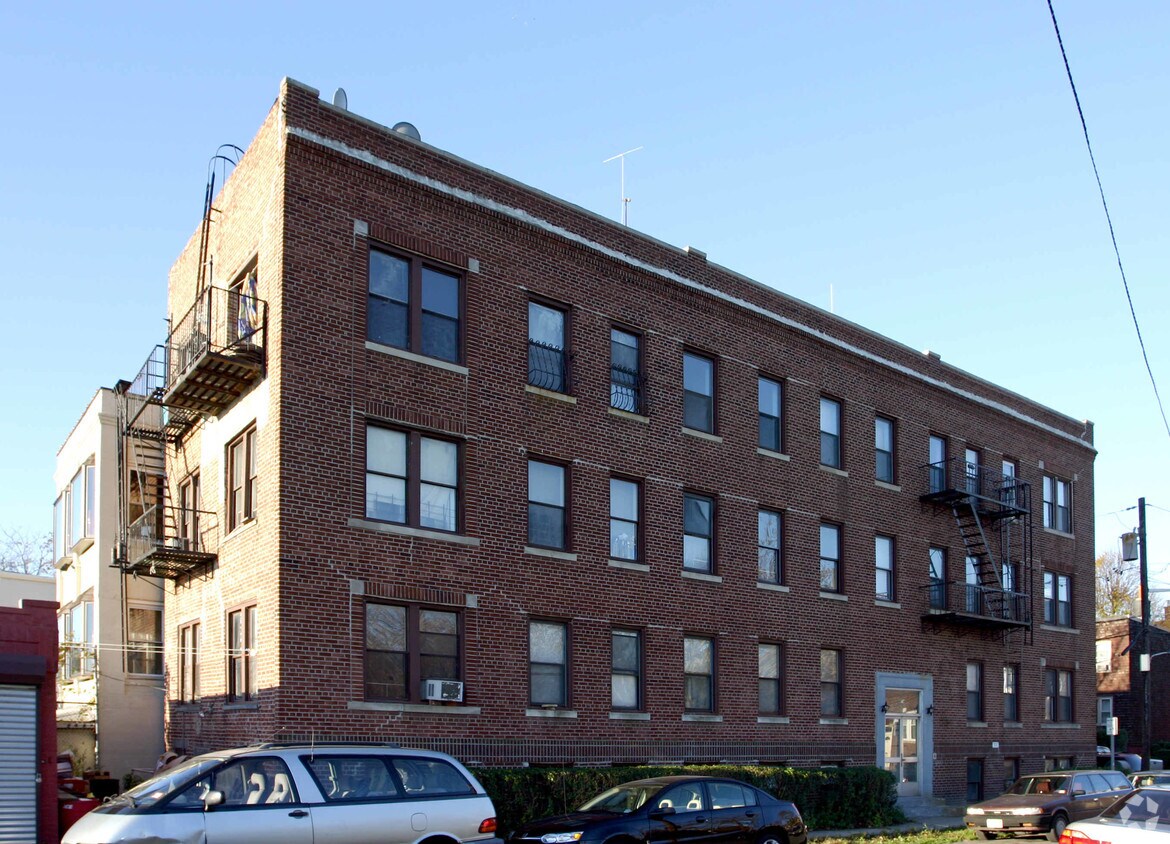 Foto del edificio - 274 Ogden Ave