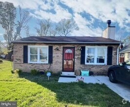 Building Photo - 3409 Forestville Pl