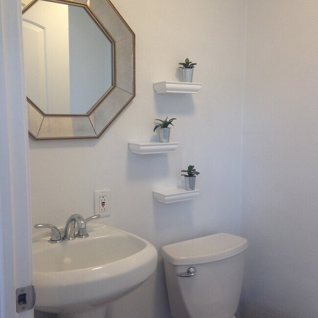 HALF BATH - 136 West End Ave