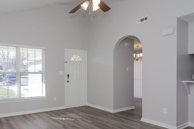 Foto del edificio - 4148 Canyon Creek Ln