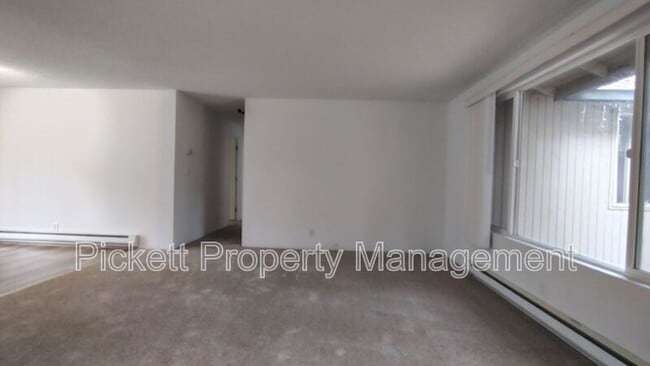 Foto del edificio - 1803 Winfield Ave