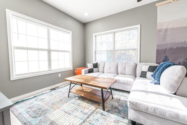 Living Room - 1303 Berry Dr