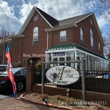 Building Photo - 301 W Haggard Ave