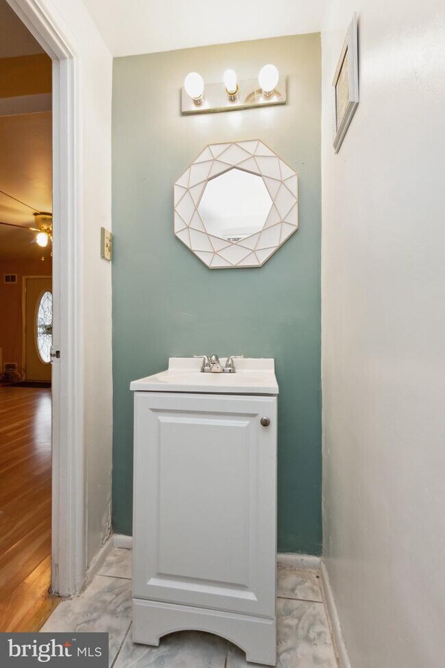 Foto del edificio - 6921 Kent Town Dr