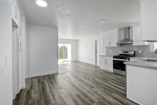 Foto del edificio - 3 BDRM, 2BA+ BONUS Room in San Marcos avai...