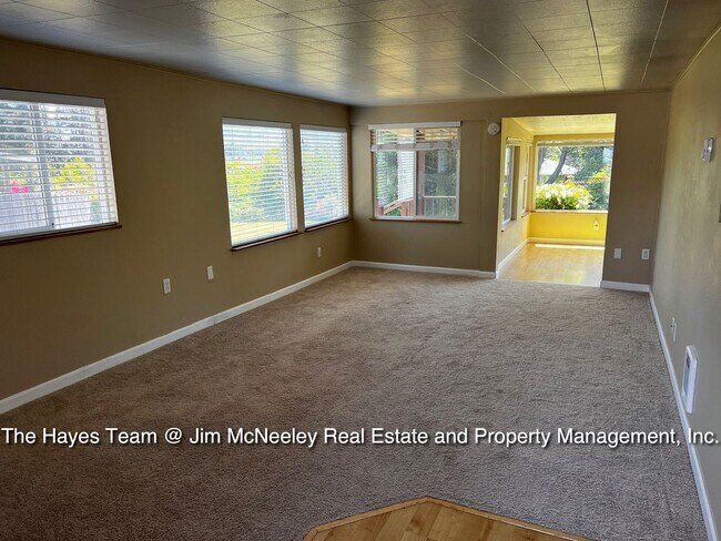 Building Photo - 2 br, 1 bath House - 1740 NE 10th Street