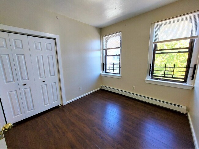 Foto del edificio - 370 Blue Hill Ave