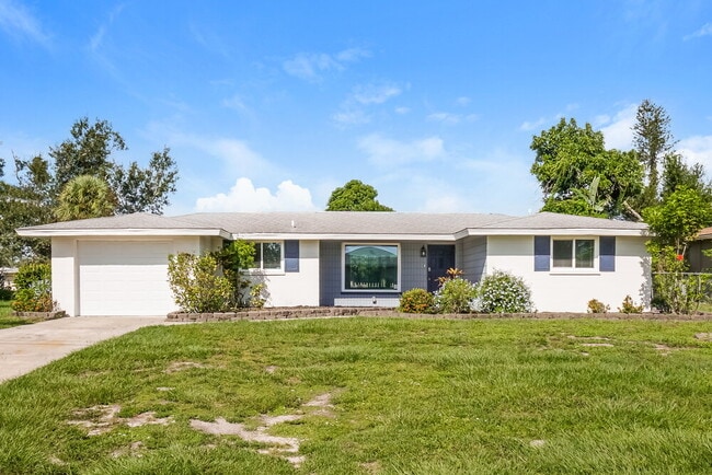 Building Photo - 1516 W Neponsit Dr