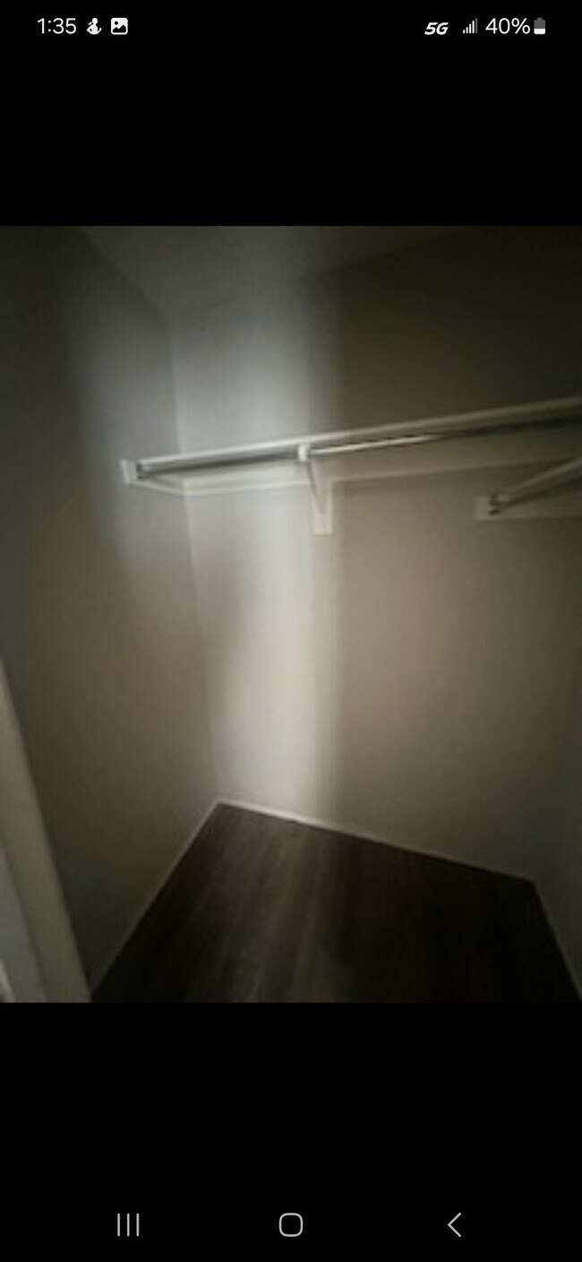 Foto del edificio - 4304 Silverwood Trail