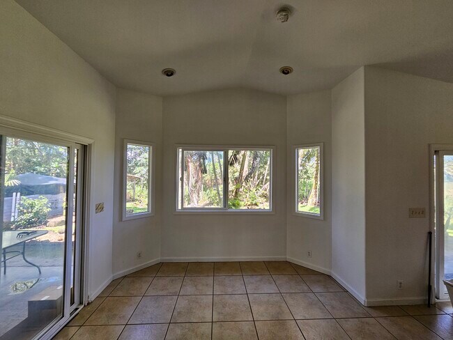 Foto del edificio - 15-1817-1817 14th Ave