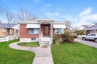 Building Photo - 2583-2585 S 700 E