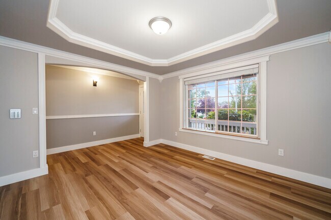 Formal dining room with coffered ceilings - 7613 56th Pl NE
