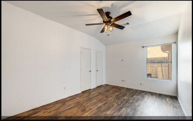Foto del edificio - 7237 Jurassic Dr