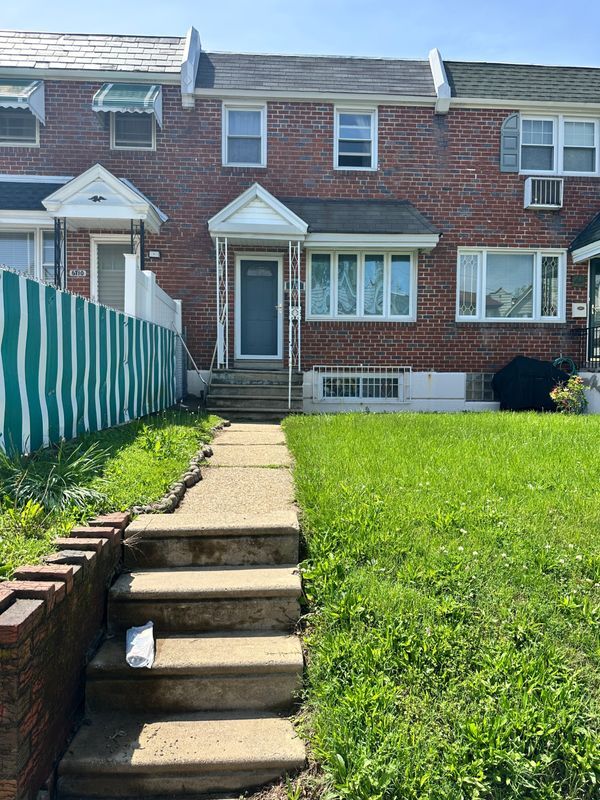 Foto principal - 6712 N Lawrence St