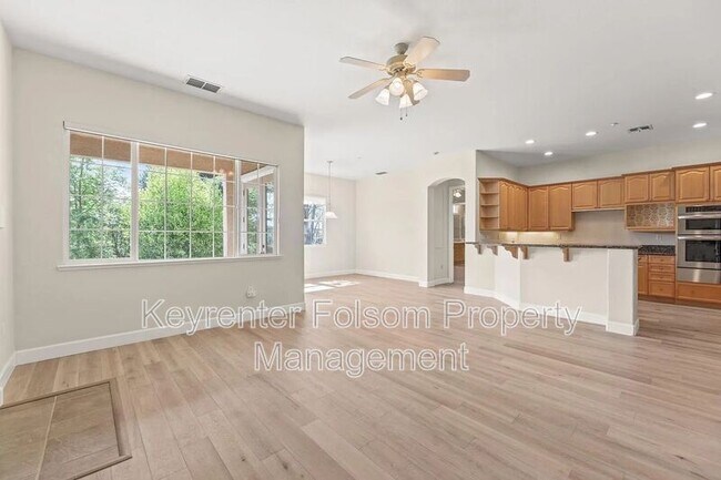 Foto del edificio - 3843 Park Dr