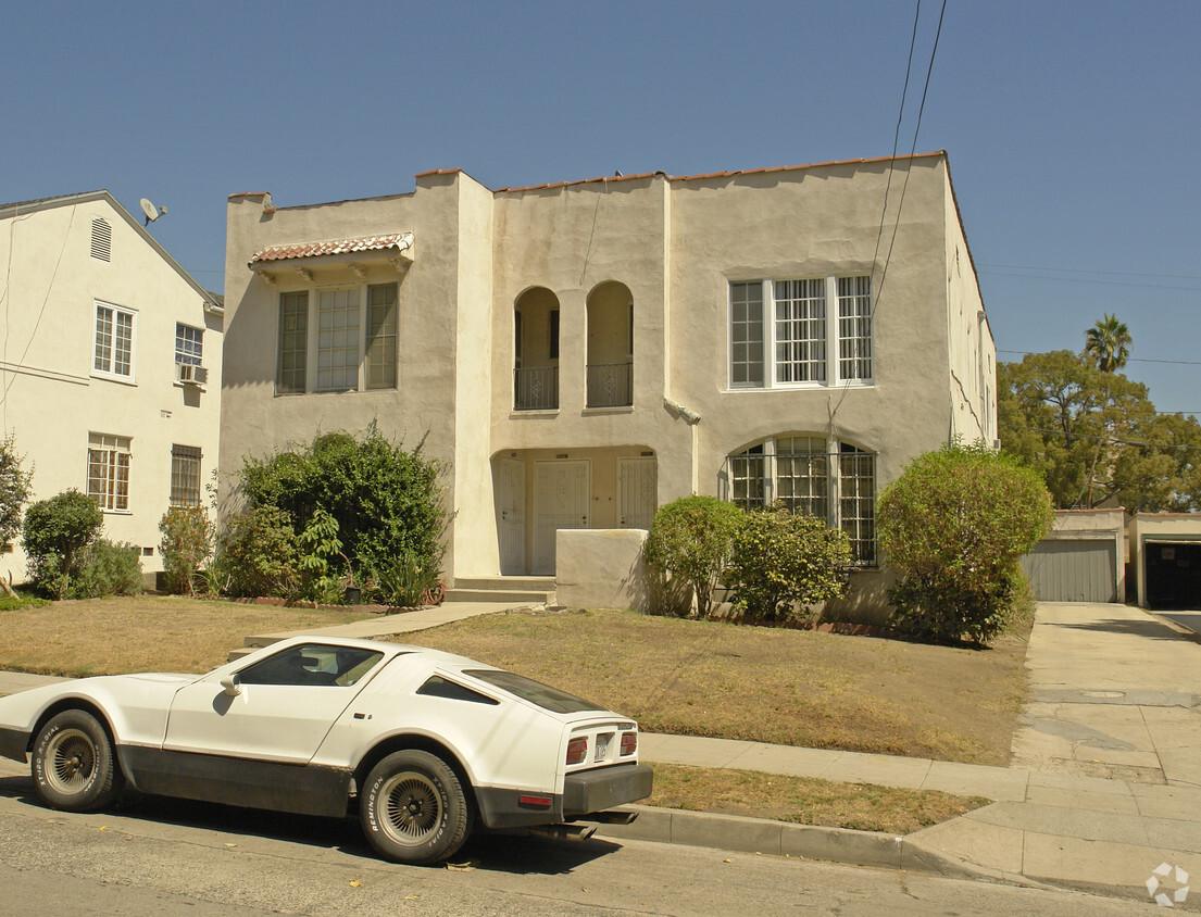 Building Photo - 1420-1422 N Formosa Ave