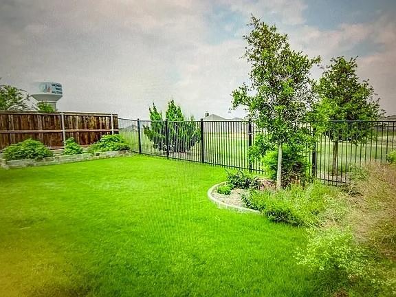 Foto del edificio - 5541 Annie Creek Rd