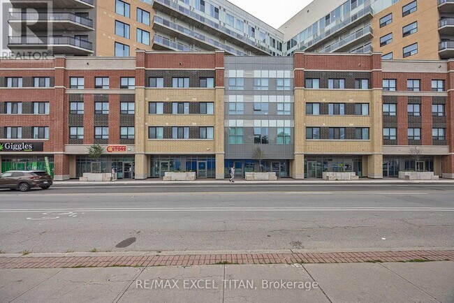 Building Photo - 652-652 Princess St
