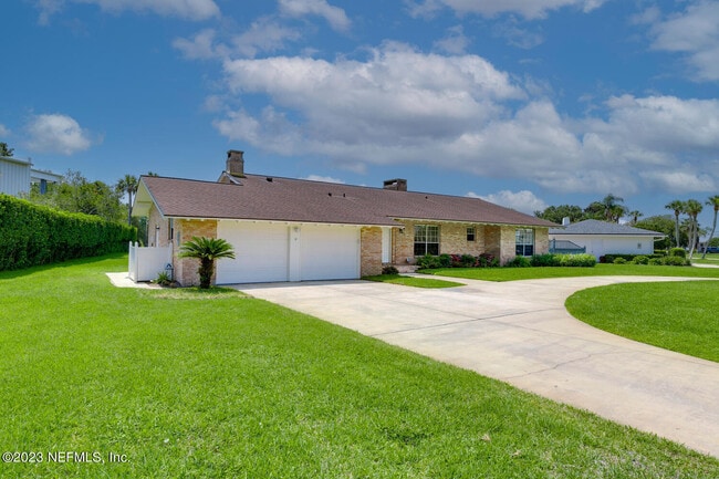 Foto del edificio - 221 Pablo Rd