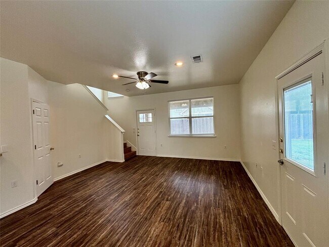 Foto del edificio - 6914 Meador Ave