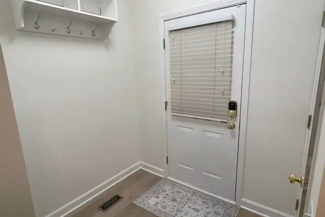 Building Photo - 2555 Arcadia Cir