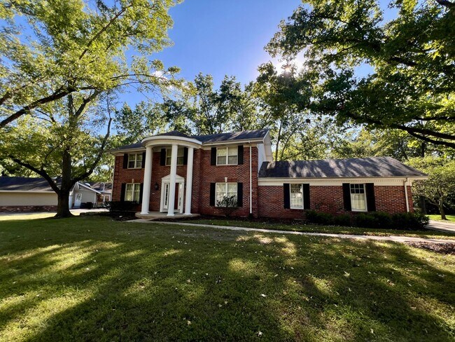 Foto del edificio - 1685 Lochcrest Dr
