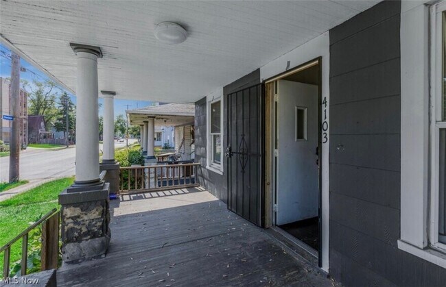 Foto del edificio - 4103 Denison Ave