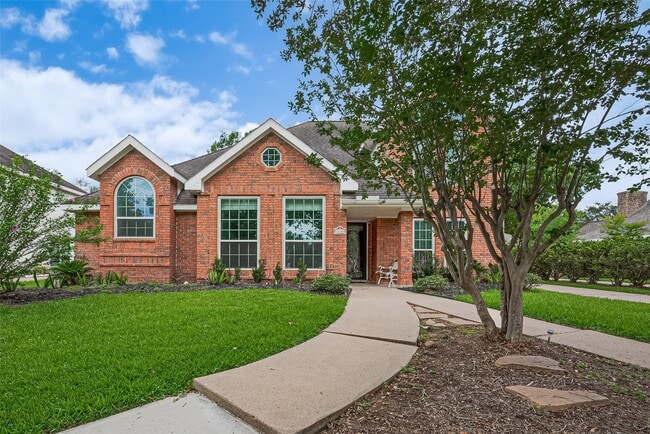 Building Photo - 3406 Mesquite Dr