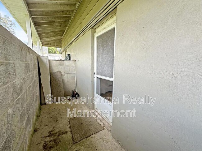 Building Photo - 2 Arwin Dr