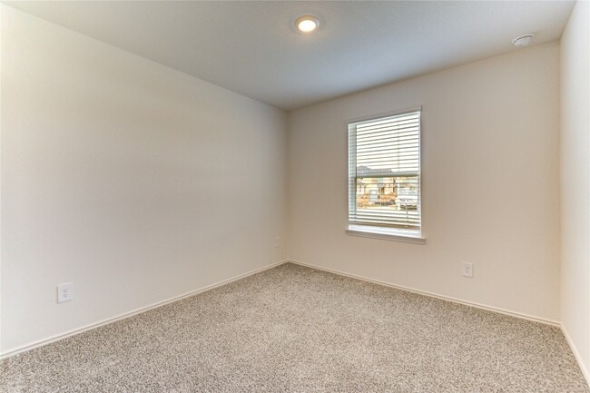 Foto del edificio - 30507 Carter Cv