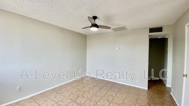 Foto del edificio - 5752 E 28th St