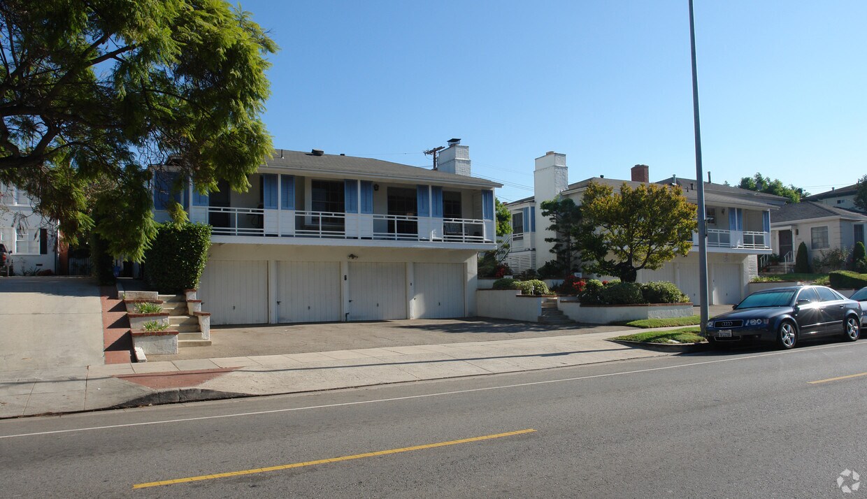 Foto del edificio - 1536-1542 Veteran Ave