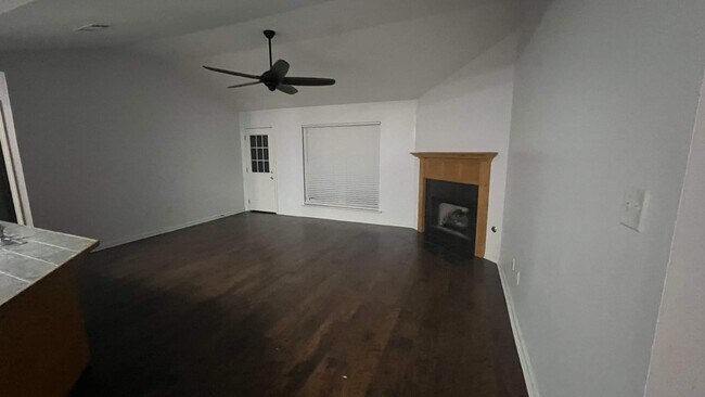 Foto del edificio - 35576 Melrose Ave
