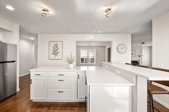 Building Photo - 52 Wheatland Ave