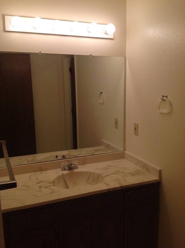 Building Photo - 3505 Adenmor Ct