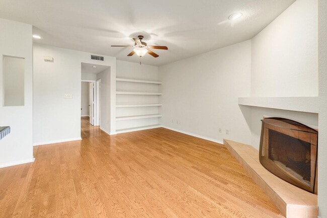 Foto del edificio - 8200 Neely Dr