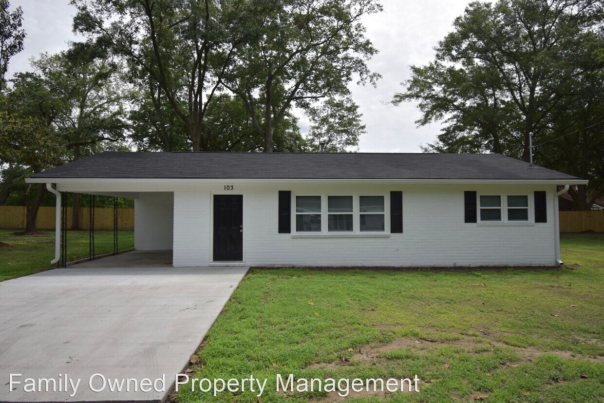Primary Photo - 3 br, 1 bath House - 102 Bradford Court