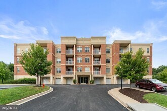 Building Photo - 10520 Resort Road