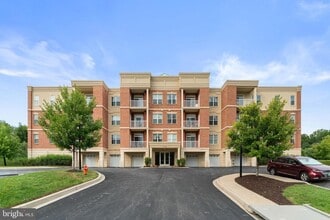 Building Photo - 10520 Resort Road