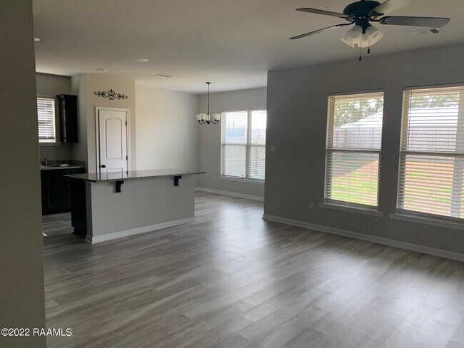 Foto del edificio - 201 St Caillin St