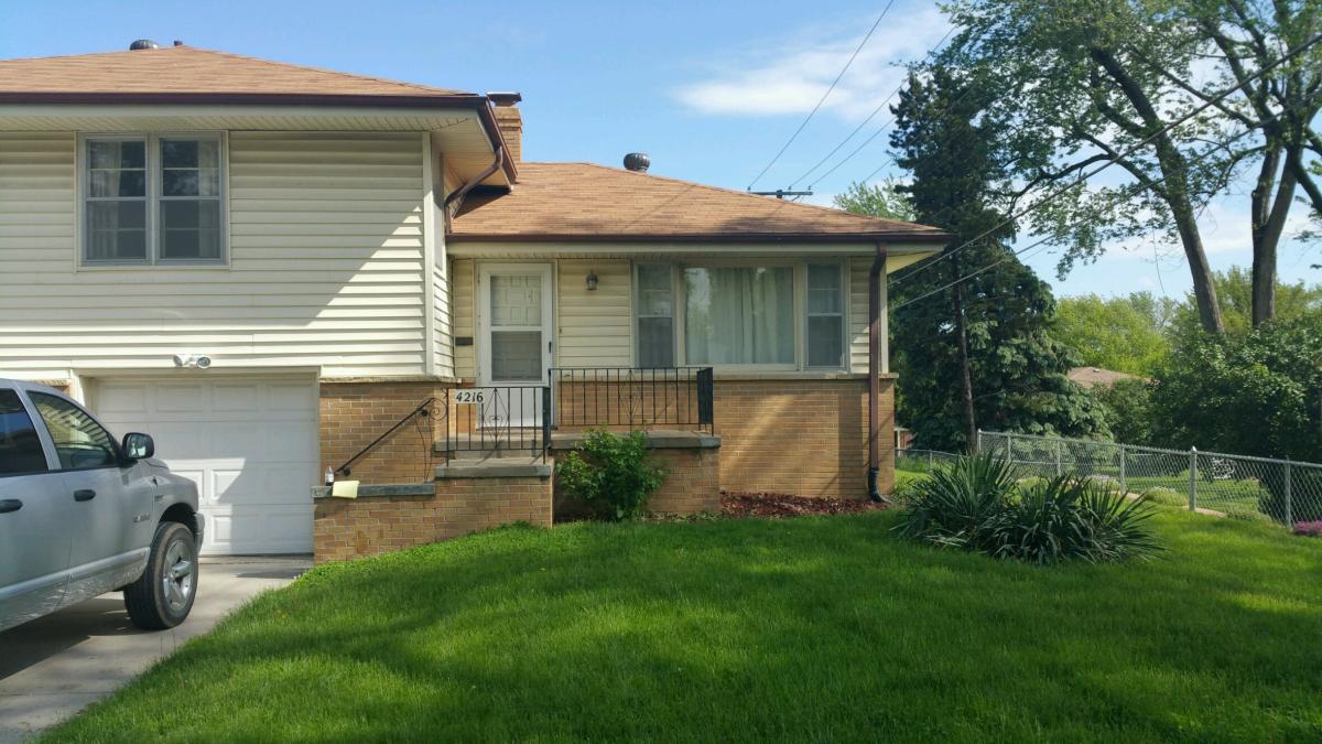 Primary Photo - 4216 Vinton St