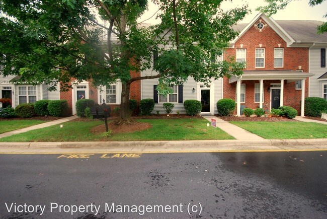 Building Photo - 3 br, 2.5 bath House - 2654 Garden Knoll Ln
